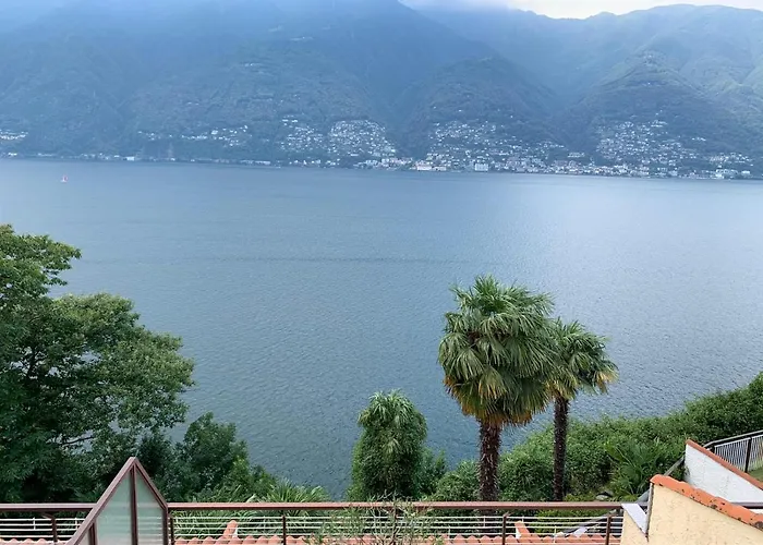 Maggiore- Casa Roccia-ferienwohnung In Pino Sulla Sponda