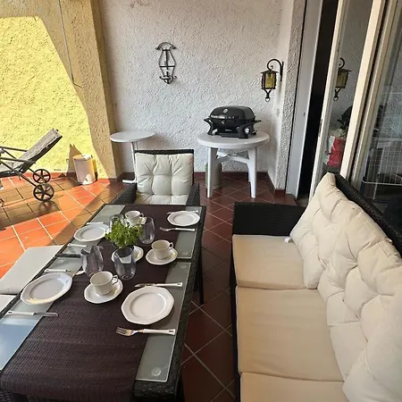 Апартаменты Maggiore- Casa Roccia-ferienwohnung In Pino Sulla Sponda