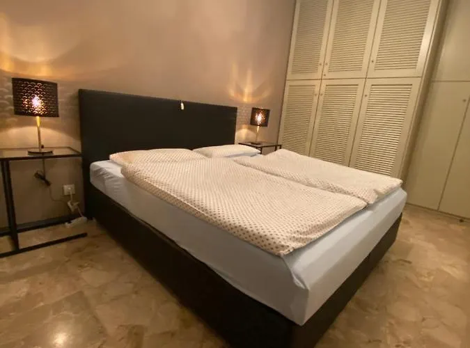 Maggiore- Casa Roccia-ferienwohnung In Pino Sulla Sponda