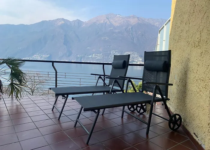 Apartman Maggiore- Casa Roccia-ferienwohnung In Pino Sulla Sponda *