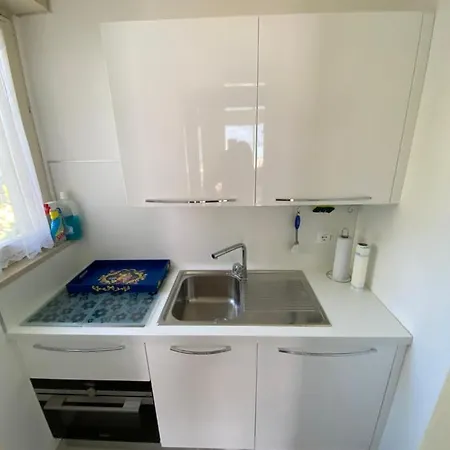 Maggiore- Casa Roccia-ferienwohnung In Pino Sulla Sponda Apartman