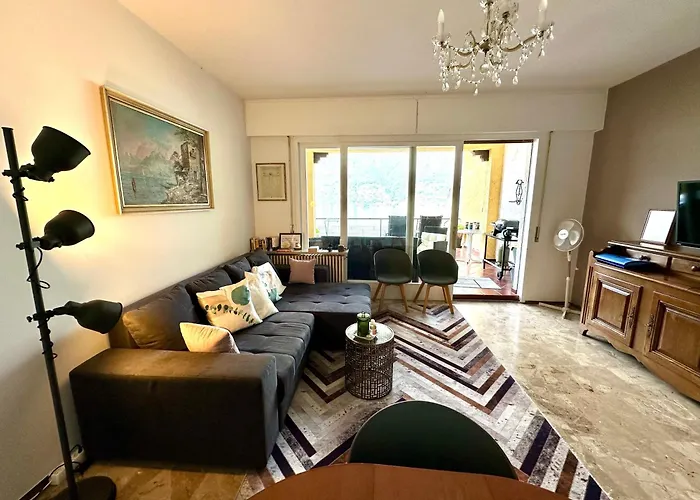 Maggiore- Casa Roccia-ferienwohnung In Pino Sulla Sponda Διαμέρισμα *